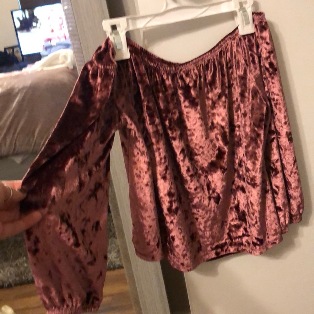 Off shoulder crop blouse